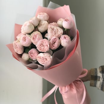 5 кустовых пионовидных роз Mansfield park букет 19 Buket flowers — 60 бел.руб.
