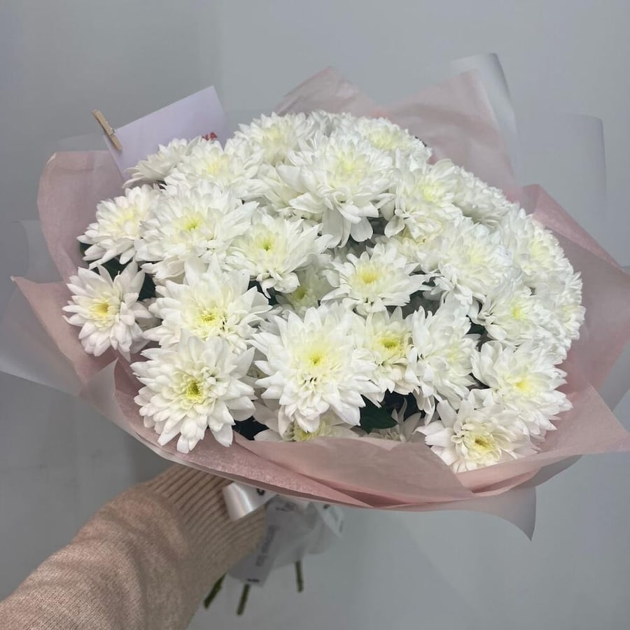 Букет  9 белых хризантем 