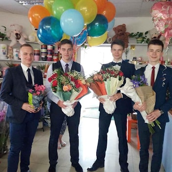 Купить цветы на выпускной в Новополоцке и Полоцке  