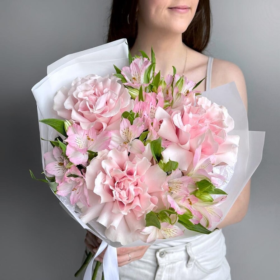 Букет с французскими розами "Lady Rose в белом"