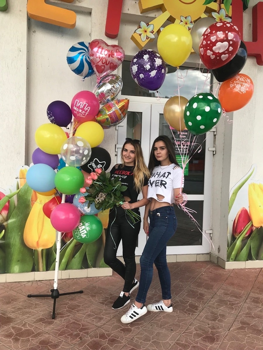 Гелиевые шары: 10 штук