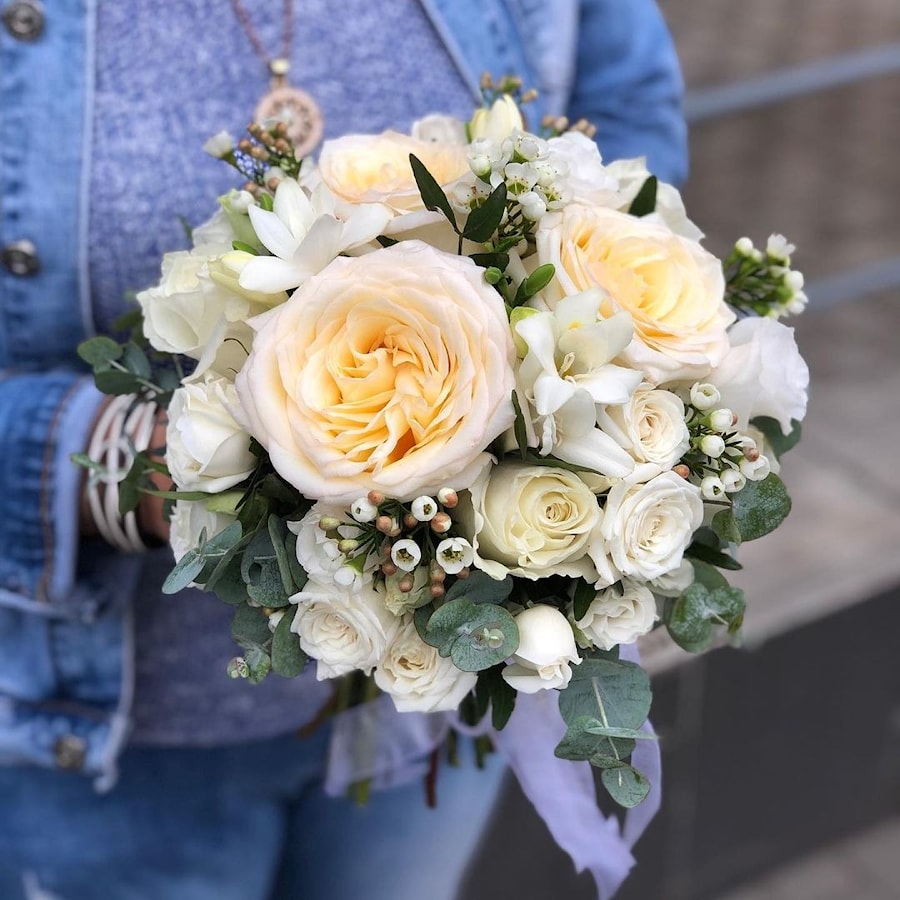 Свадебный букет невесты № 13 из роз "Свадьба в Минске" 110.00