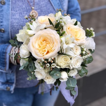 Свадебный букет невесты № 13 из роз "Свадьба в Минске"   