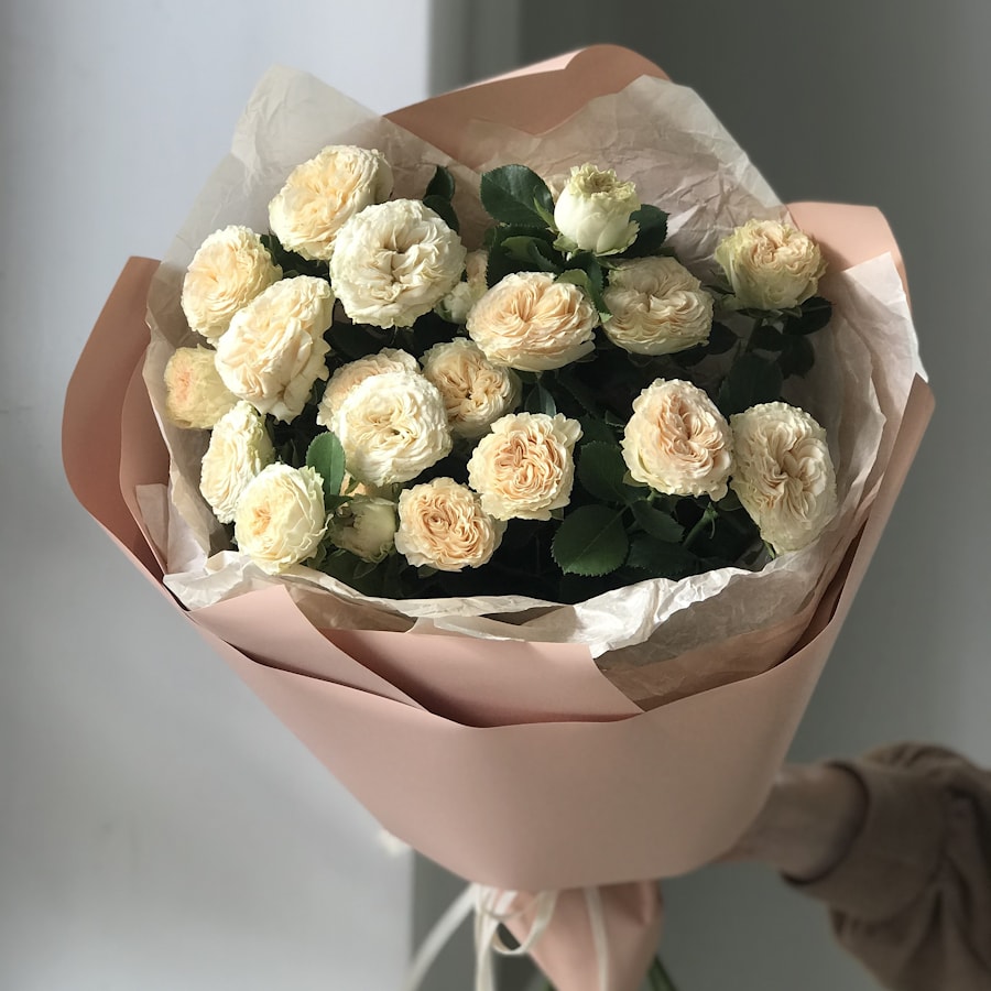 5 кустовых пионовидных роз Summer