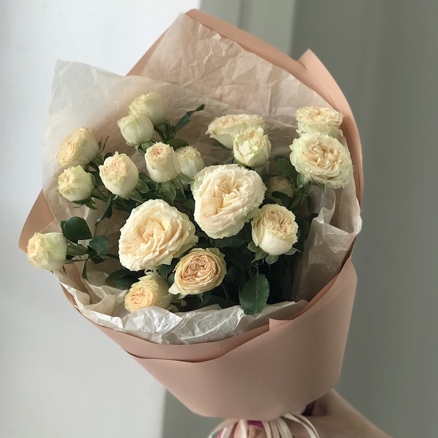3 кустовых пионовидных розы Summer