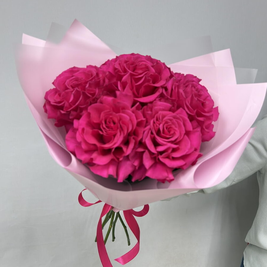 Букет малиновых французских роз «Париж Топ 5»